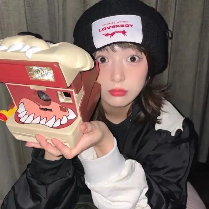 神是中学生